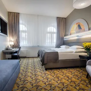 4* فندق Essence
