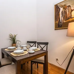 Wishlist Residences - Old Town Square דירה